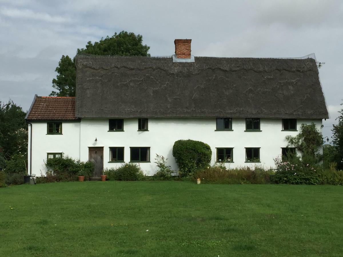 Stradbroke Bumble Cottage B&B מראה חיצוני תמונה