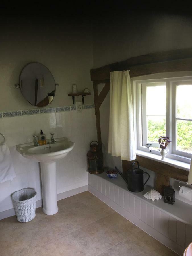 Stradbroke Bumble Cottage B&B מראה חיצוני תמונה