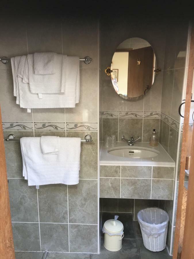 Stradbroke Bumble Cottage B&B מראה חיצוני תמונה